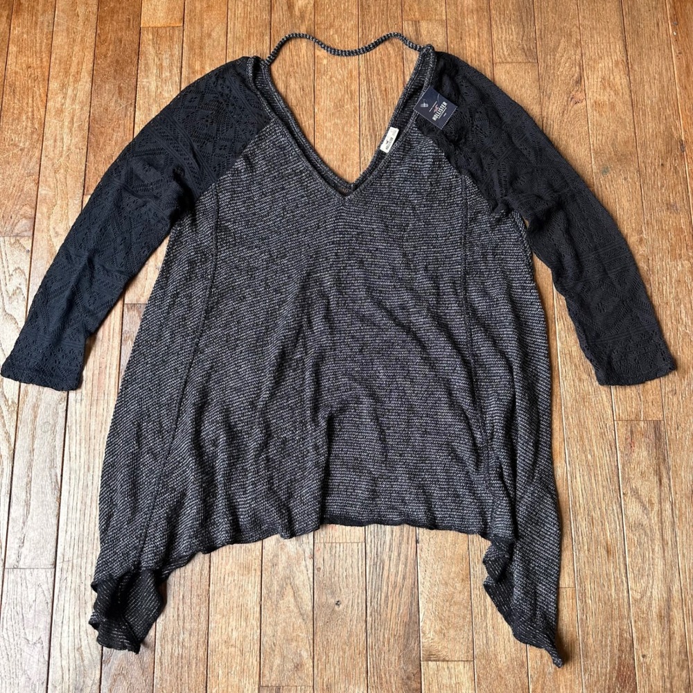 Hollister Y2K Tunic Top Womens Small Lace Sleeve Sharkbite Hem Black Gray Casual